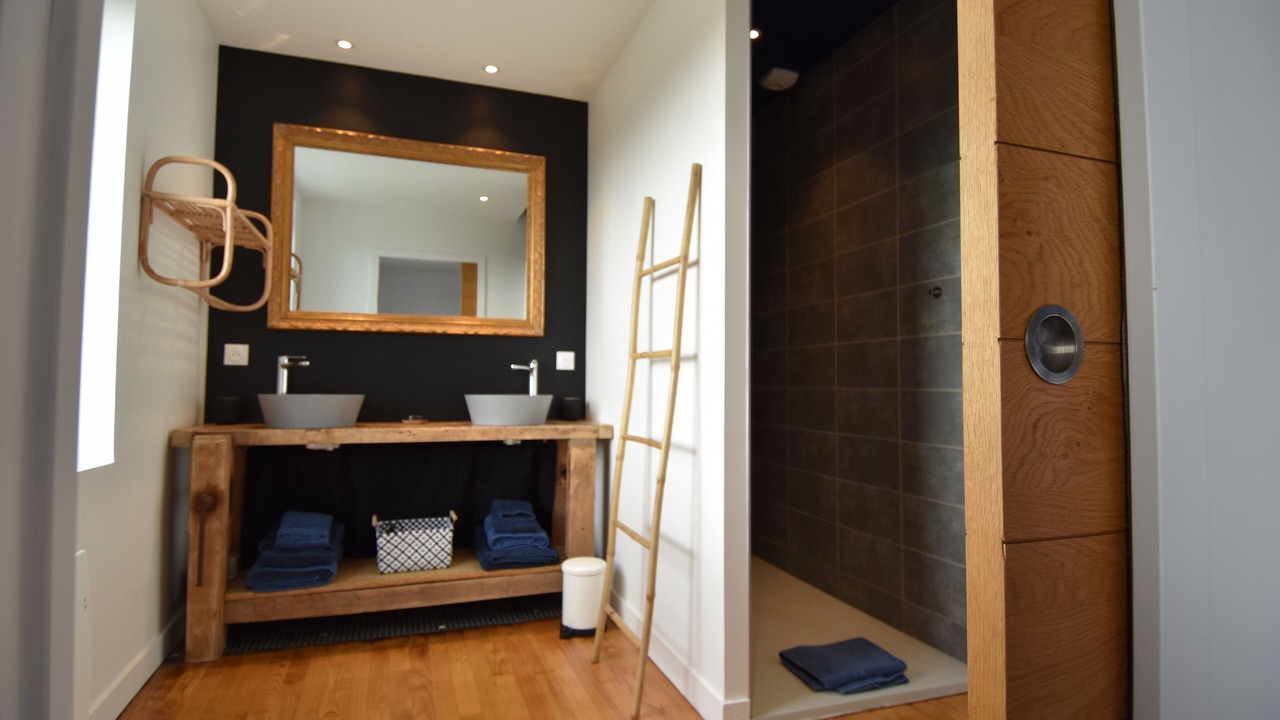 Photo of Bathroom in Plouneour-Trez
