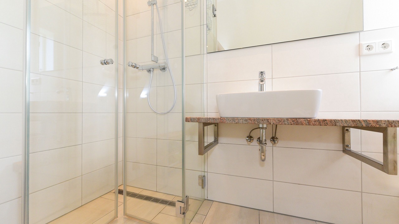 Photo of Bathroom in Suderende