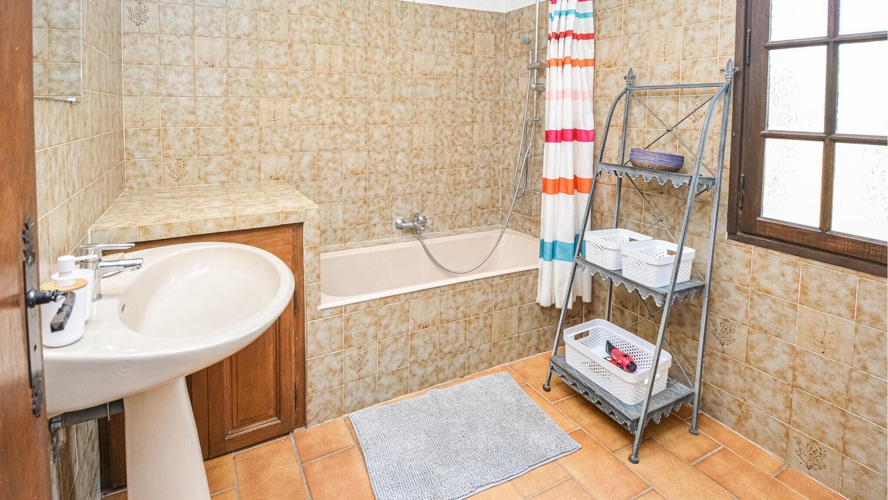 Photo of Bathroom in Saint-Siffret