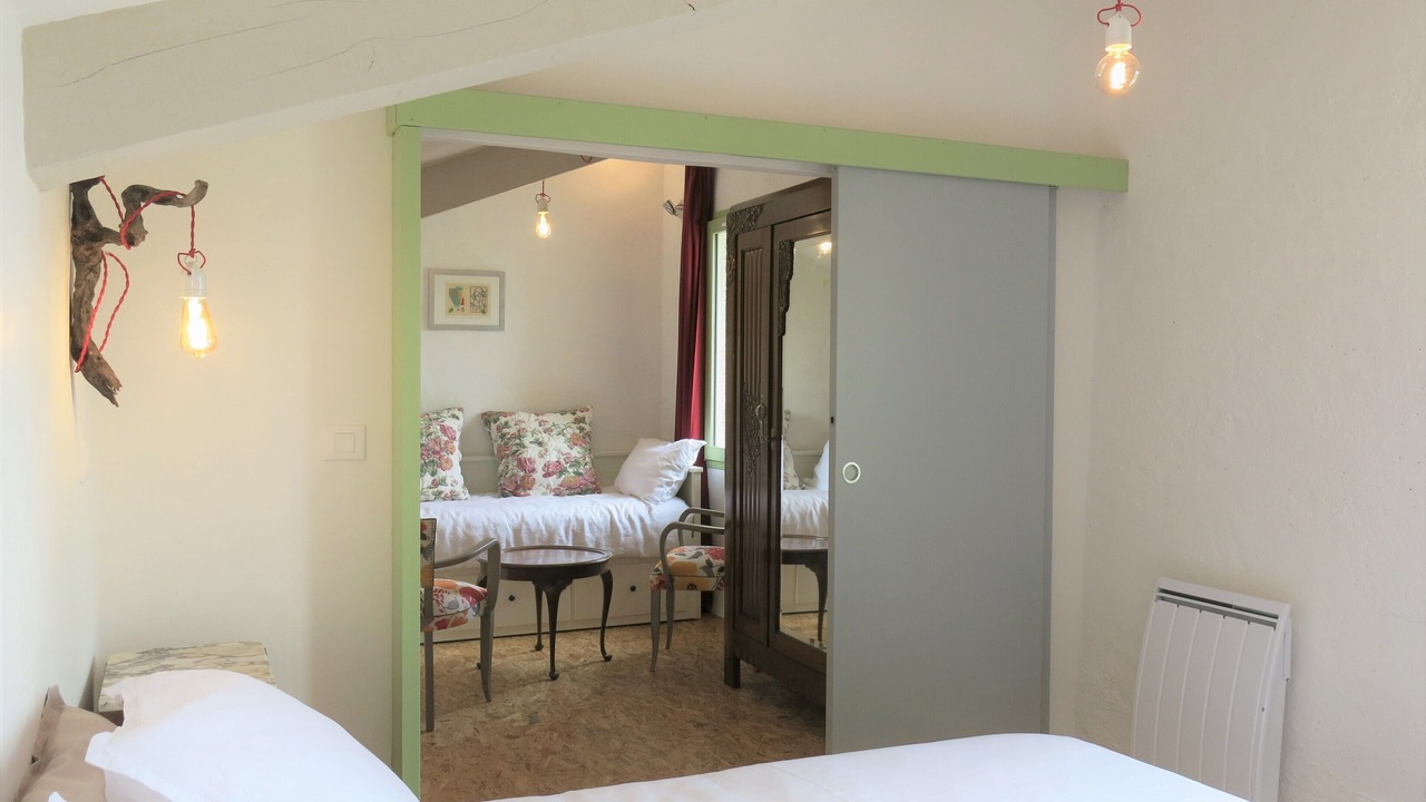 Photo of Bedroom in Oppede