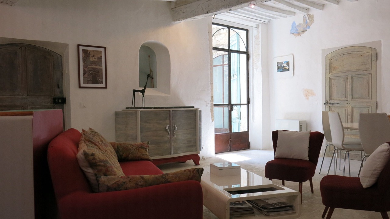 Photo of Livingroom in Oppede