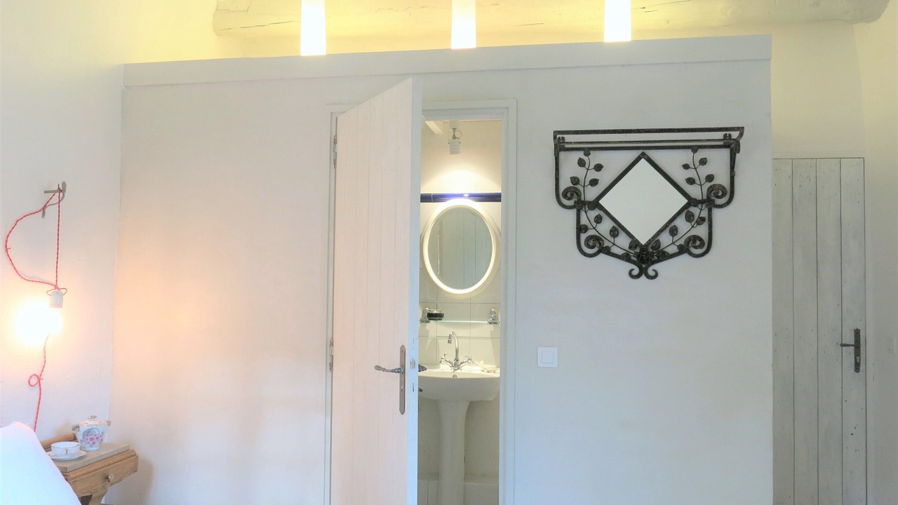 Photo of Bedroom in Oppede