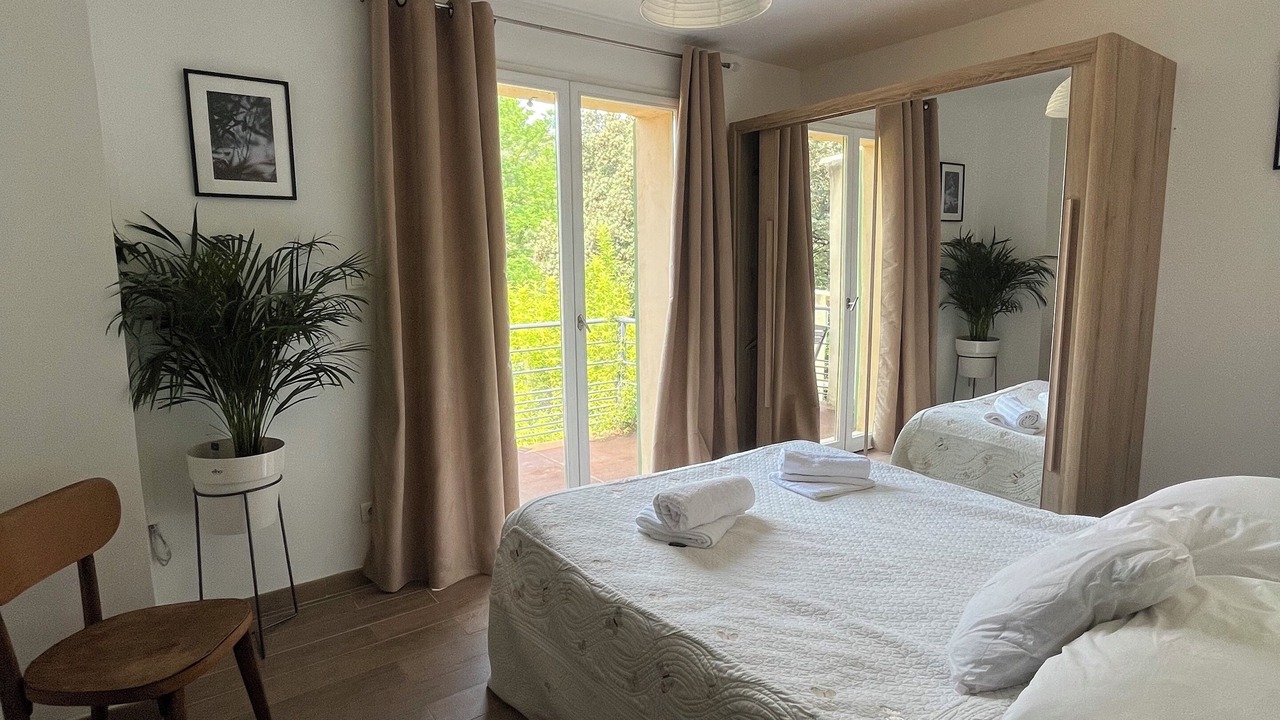 Photo of Bedroom in Caremeau