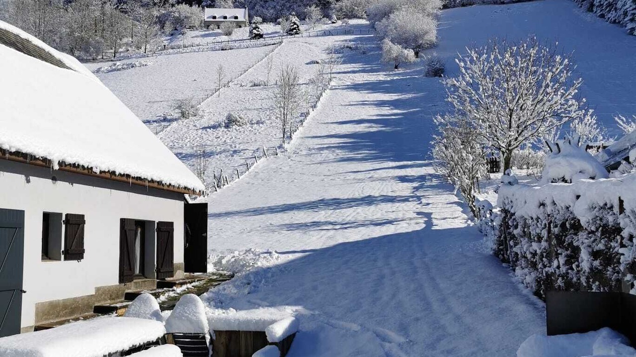 Photo of Outdoor in Campan