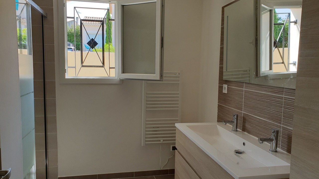 Photo of Bathroom in Saint-Gilles