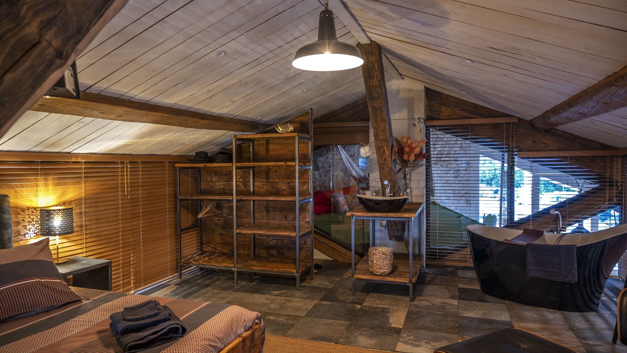Photo of Bedroom in Le Somail