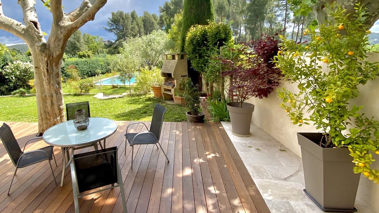 Photo of Outdoor in Sud