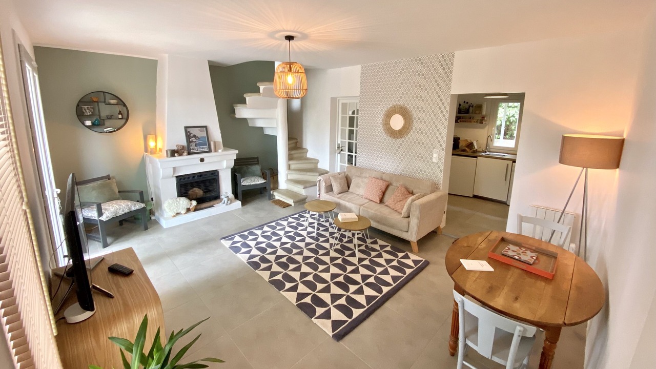 Photo of Livingroom in Sud
