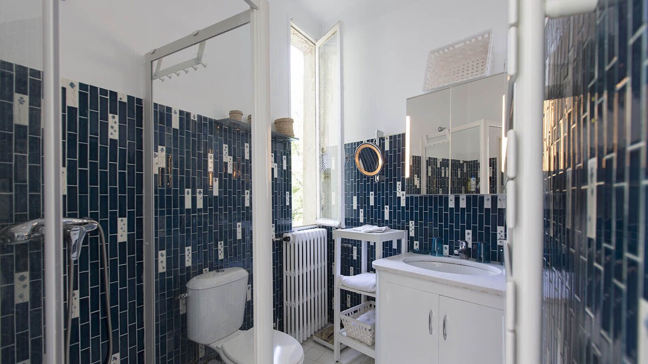 Photo of Bathroom in Saint-Etienne-du-Gres