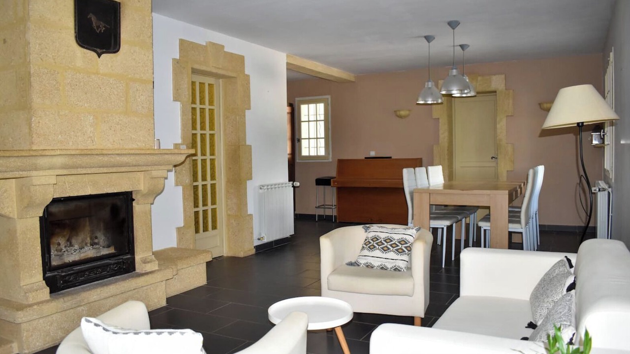 Photo of Livingroom in Sernhac
