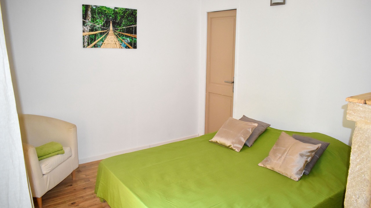 Photo of Bedroom in Sernhac