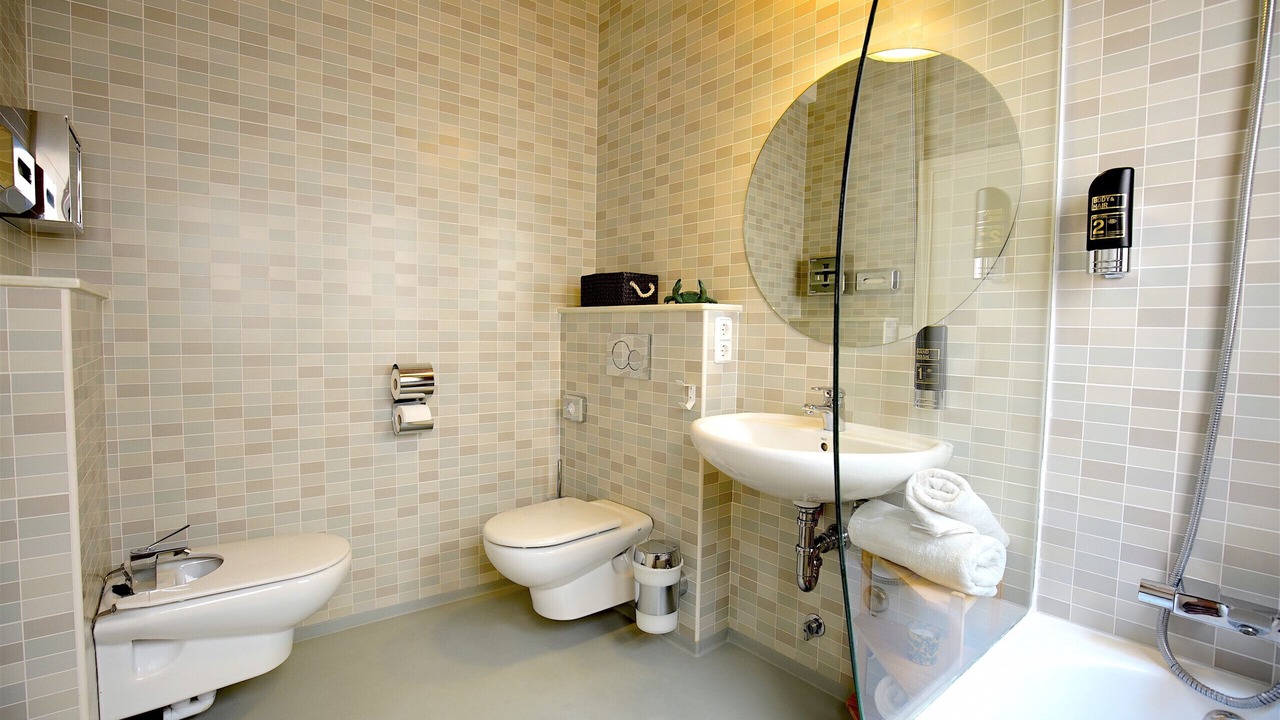 Photo of Bathroom in La Llotja-Born