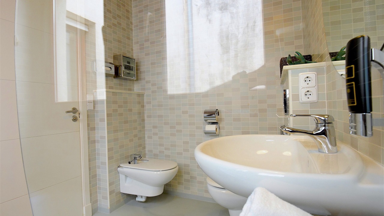 Photo of Bathroom in La Llotja-Born