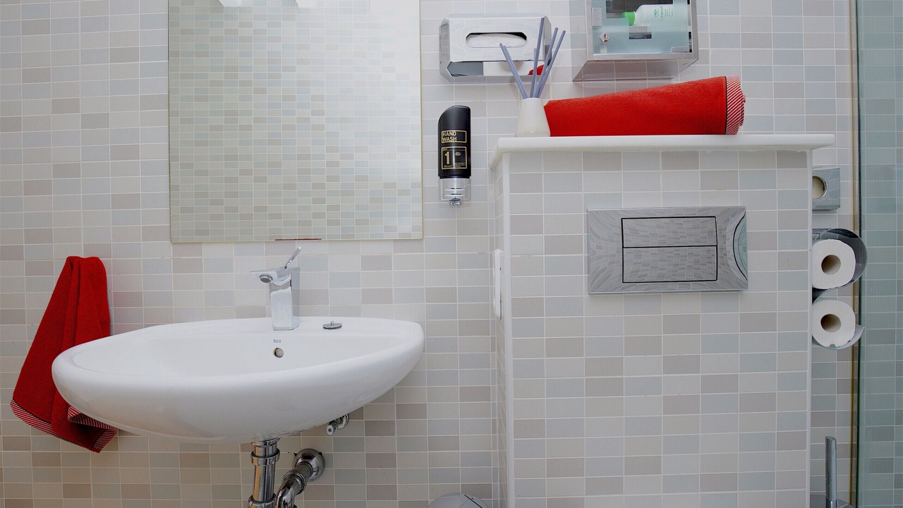 Photo of Bathroom in La Llotja-Born