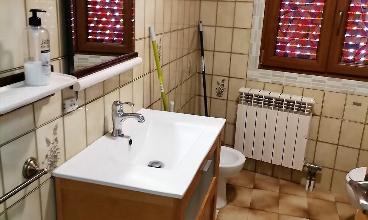 Photo of Bathroom in Gea de Albarracin