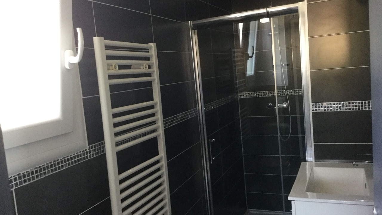 Photo of Bathroom in Lattes