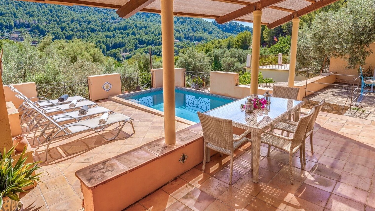 Photo of Patio Balcony in Escorca