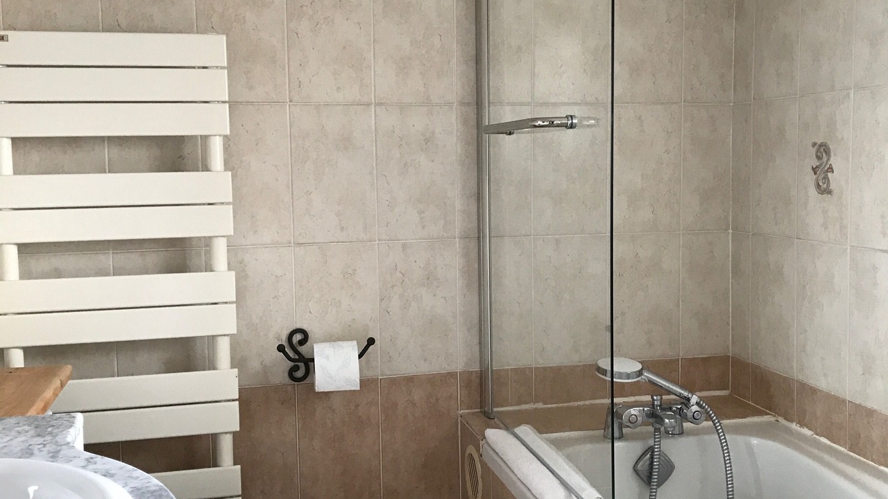 Photo of Bathroom in Menerbes