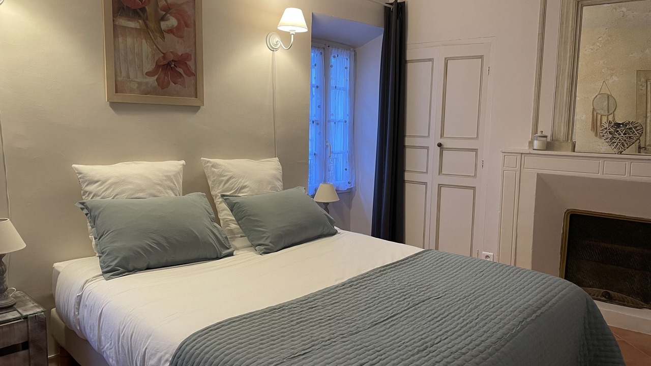 Photo of Bedroom in Menerbes