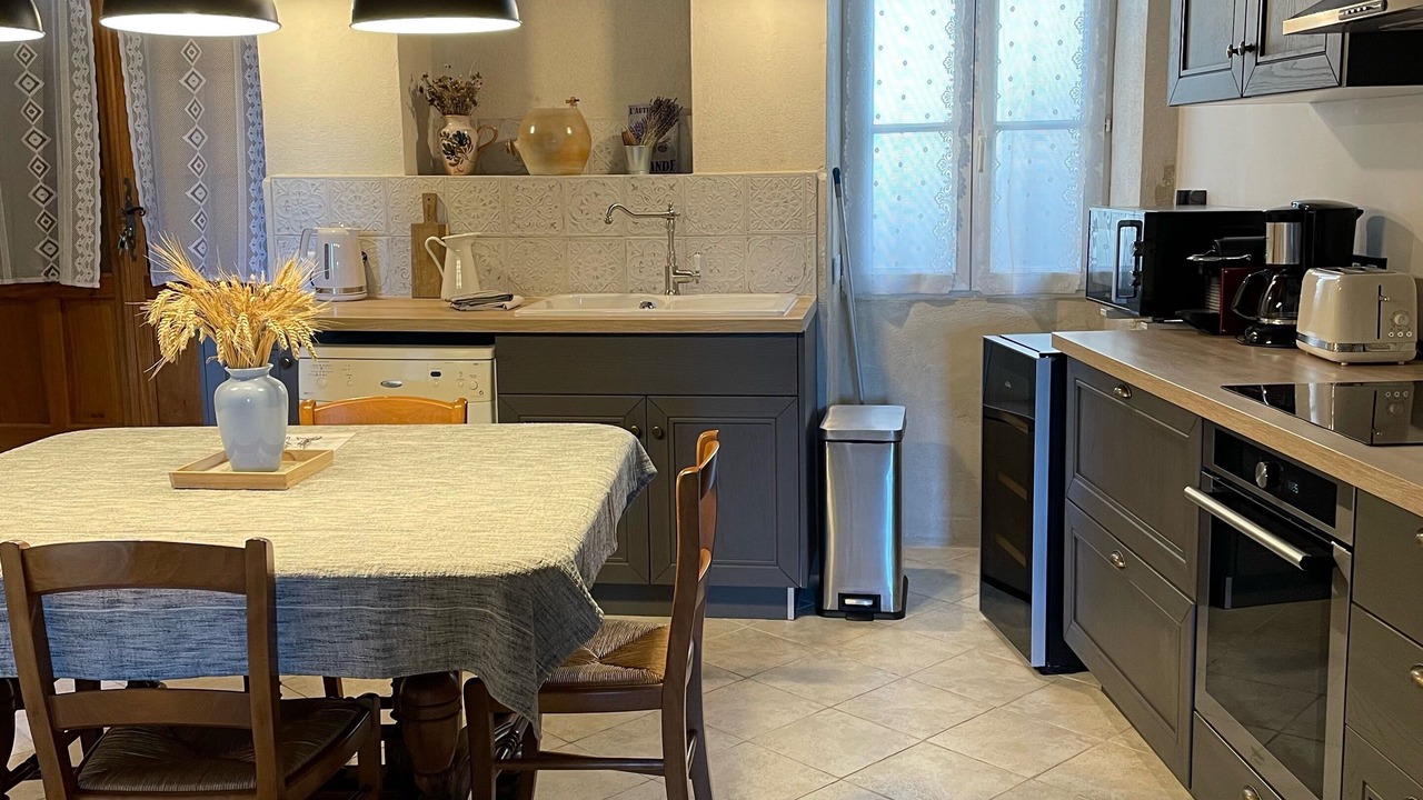 Photo of Kitchen in Menerbes