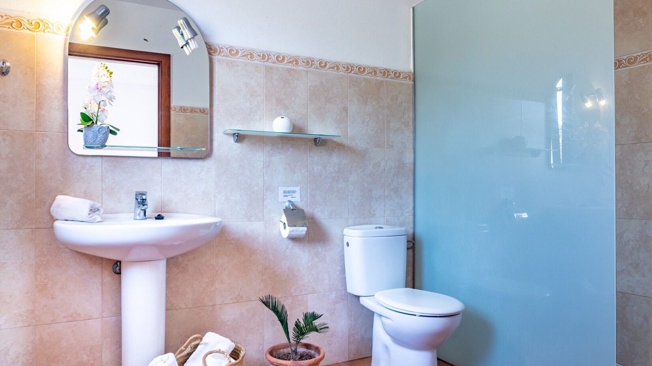 Photo of Bathroom in Campos
