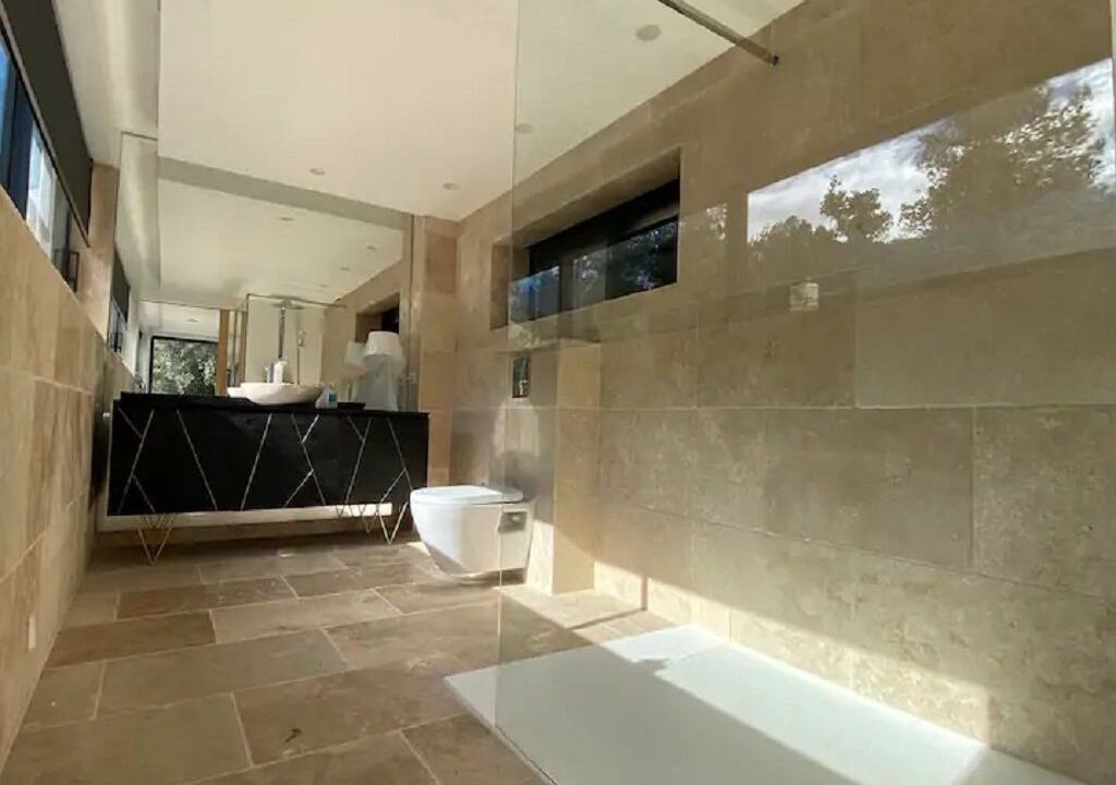 Photo of Bathroom in Garrigues