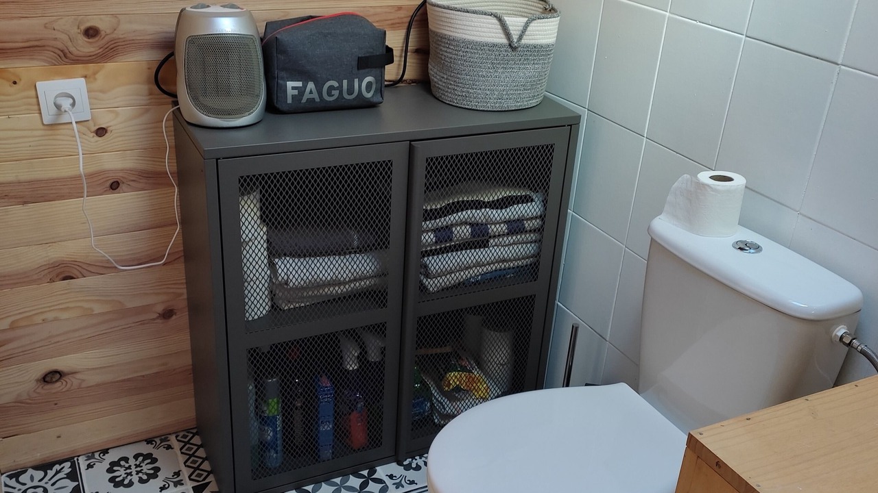 Photo of Bathroom in Campan