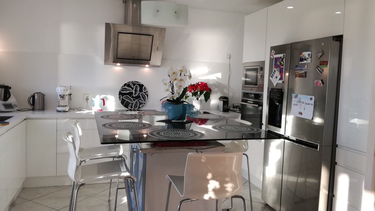 Photo of Kitchen in Ensues-la-Redonne