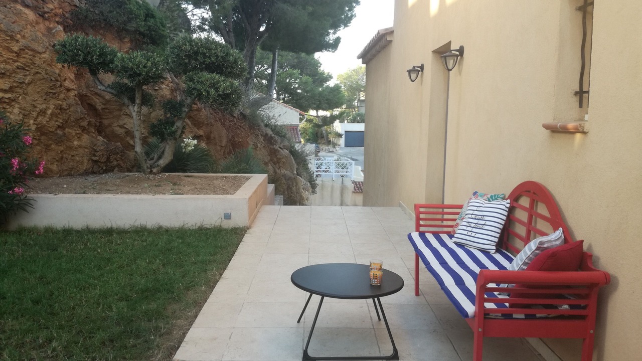 Photo of Outdoor in Ensues-la-Redonne