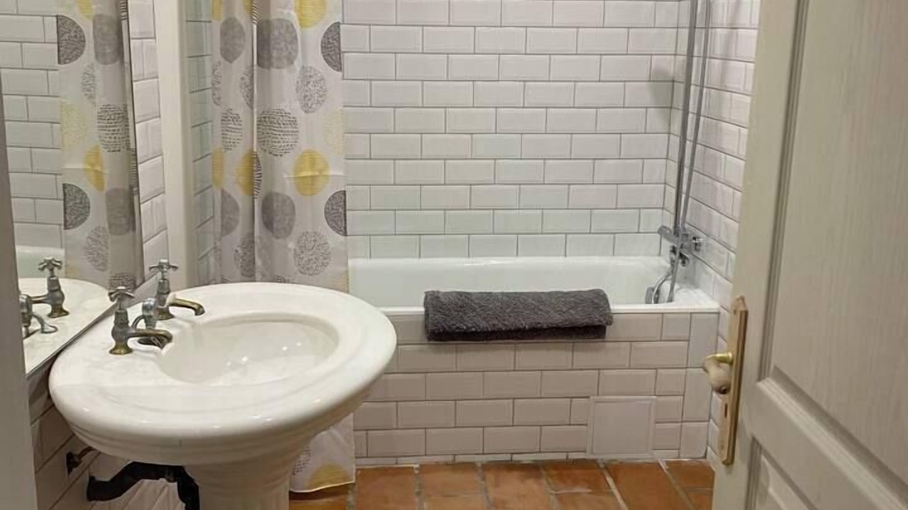 Photo of Bathroom in Vezenobres