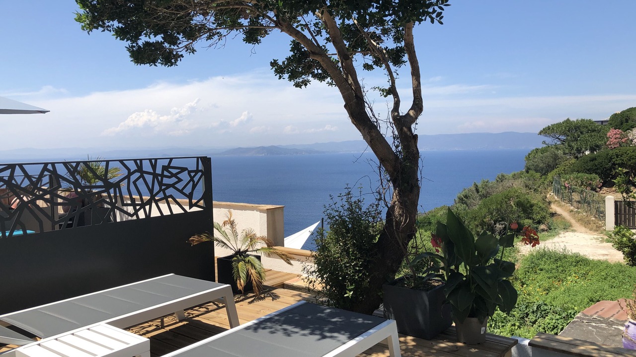 Photo of Patio Balcony in Ile du Levant