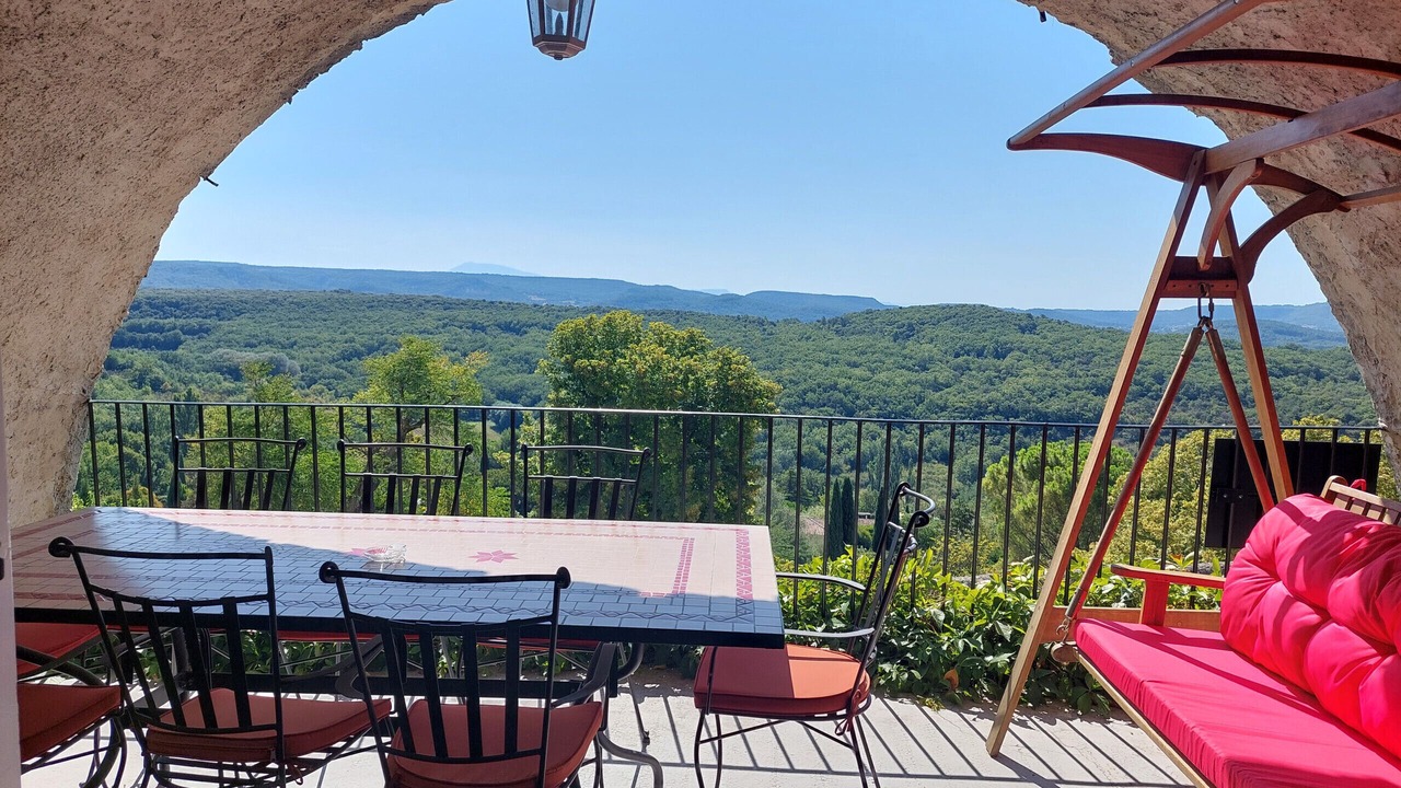 Photo of Outdoor in La Garde-Adhemar
