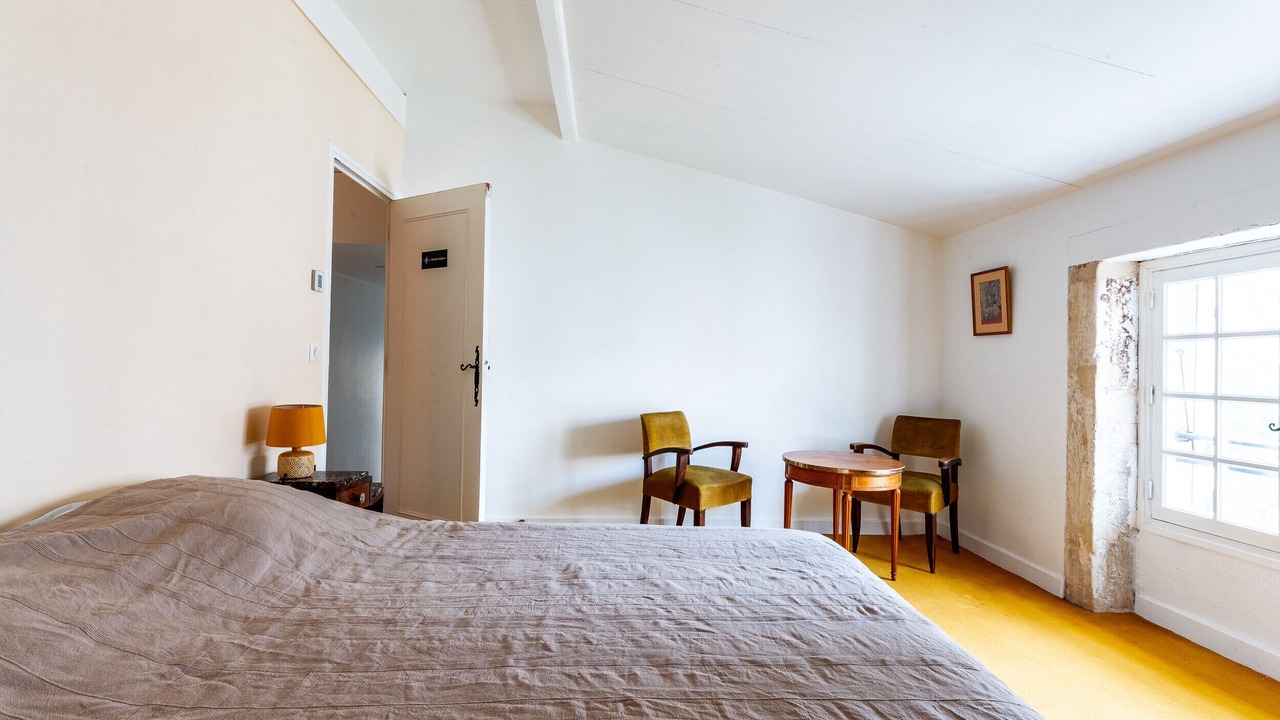 Photo of Bedroom in La Garde-Adhemar