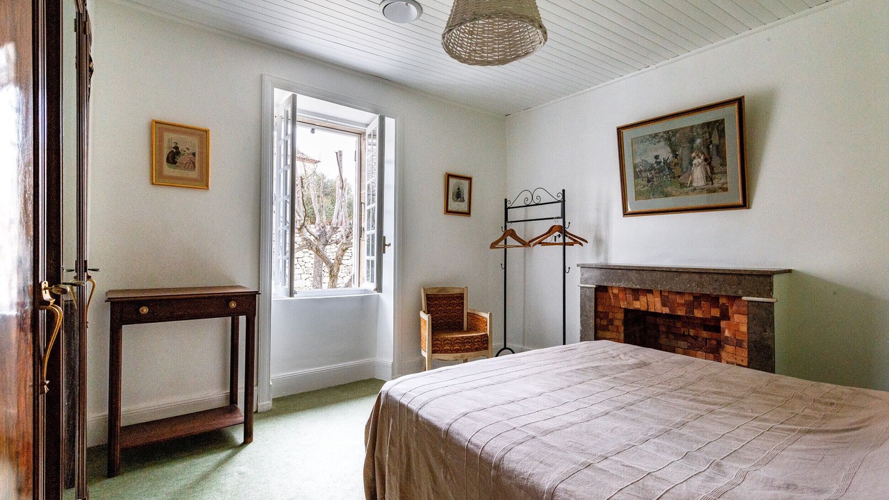 Photo of Bedroom in La Garde-Adhemar
