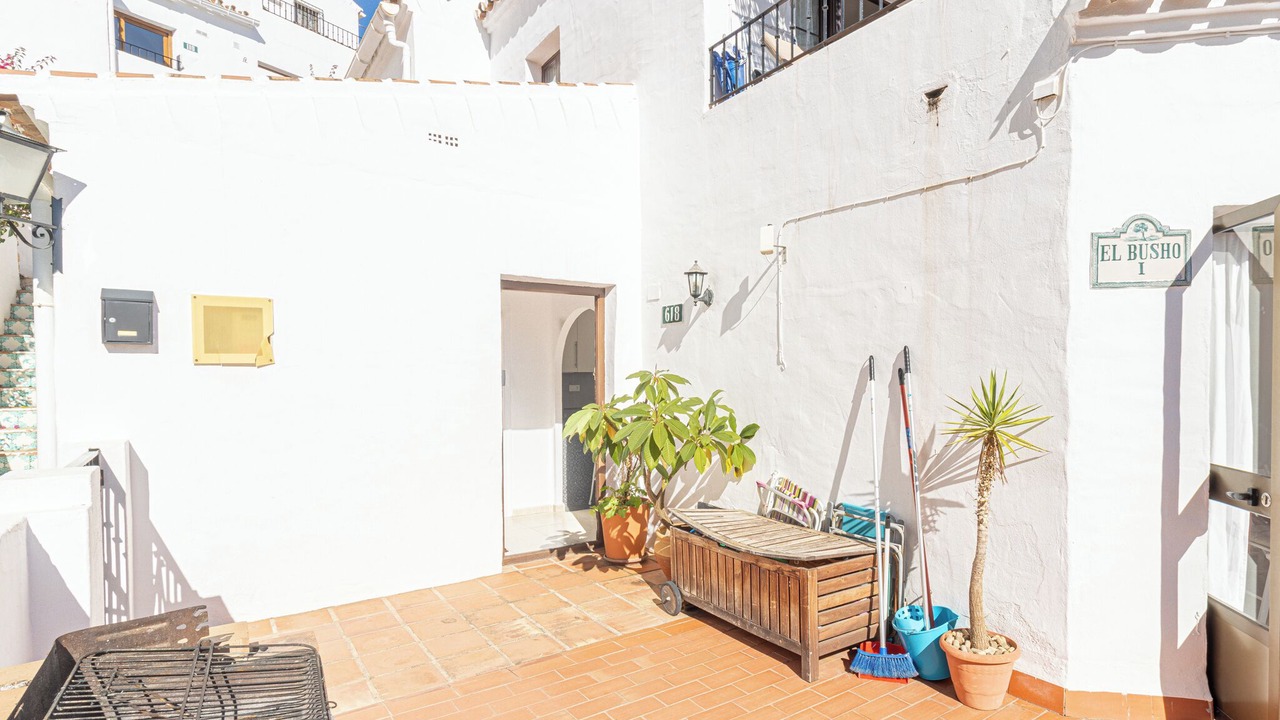Photo of Patio Balcony in Chimenea