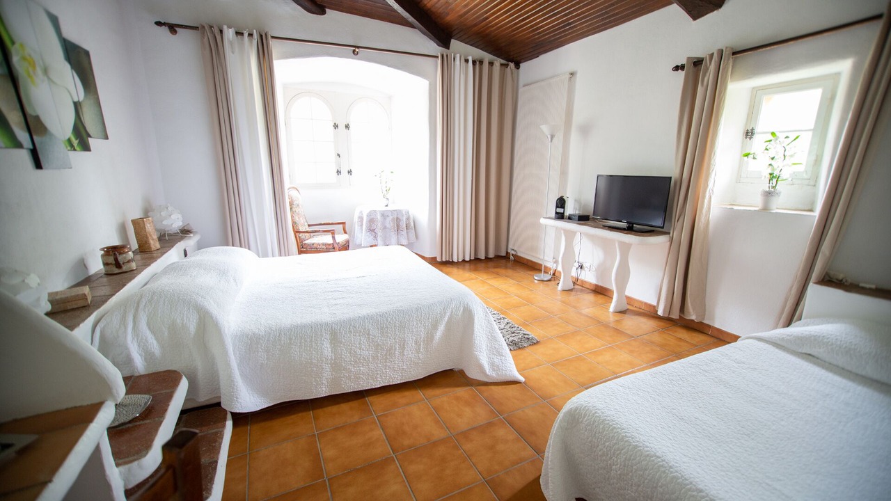 Photo of Bedroom in Ganges