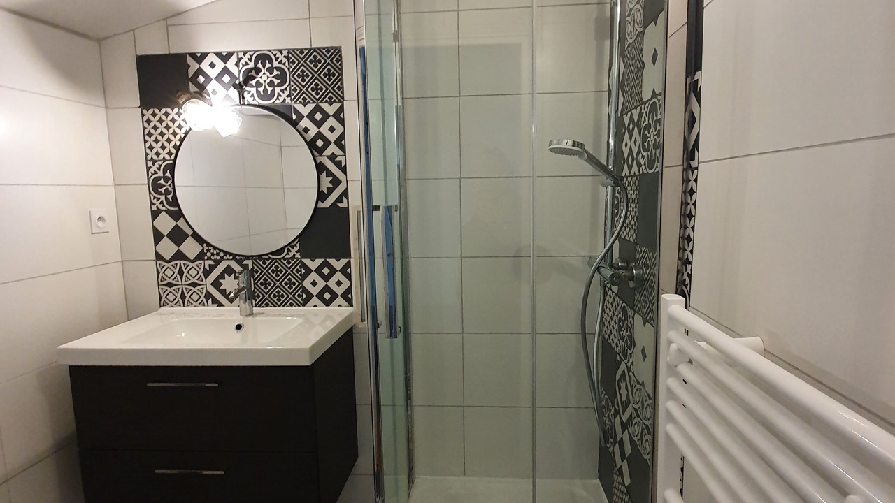 Photo of Bathroom in Nimes City Centre