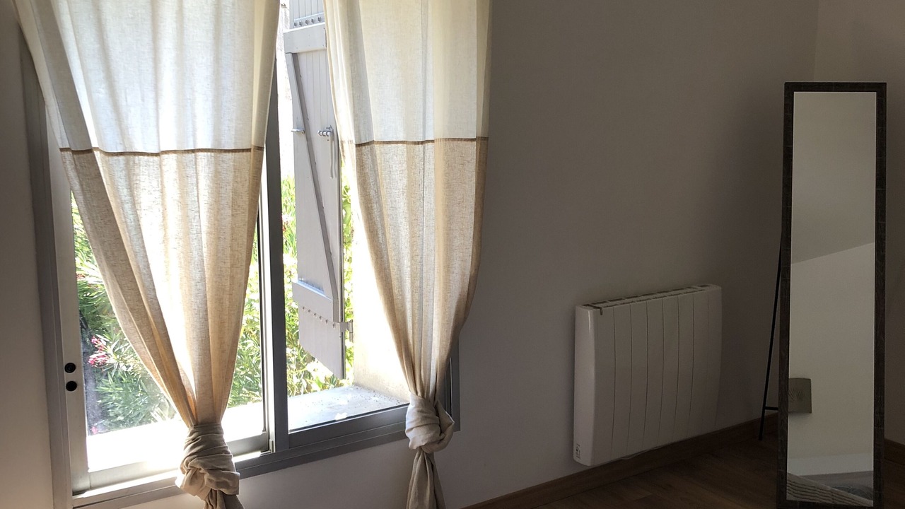 Photo of Bedroom in Eyragues