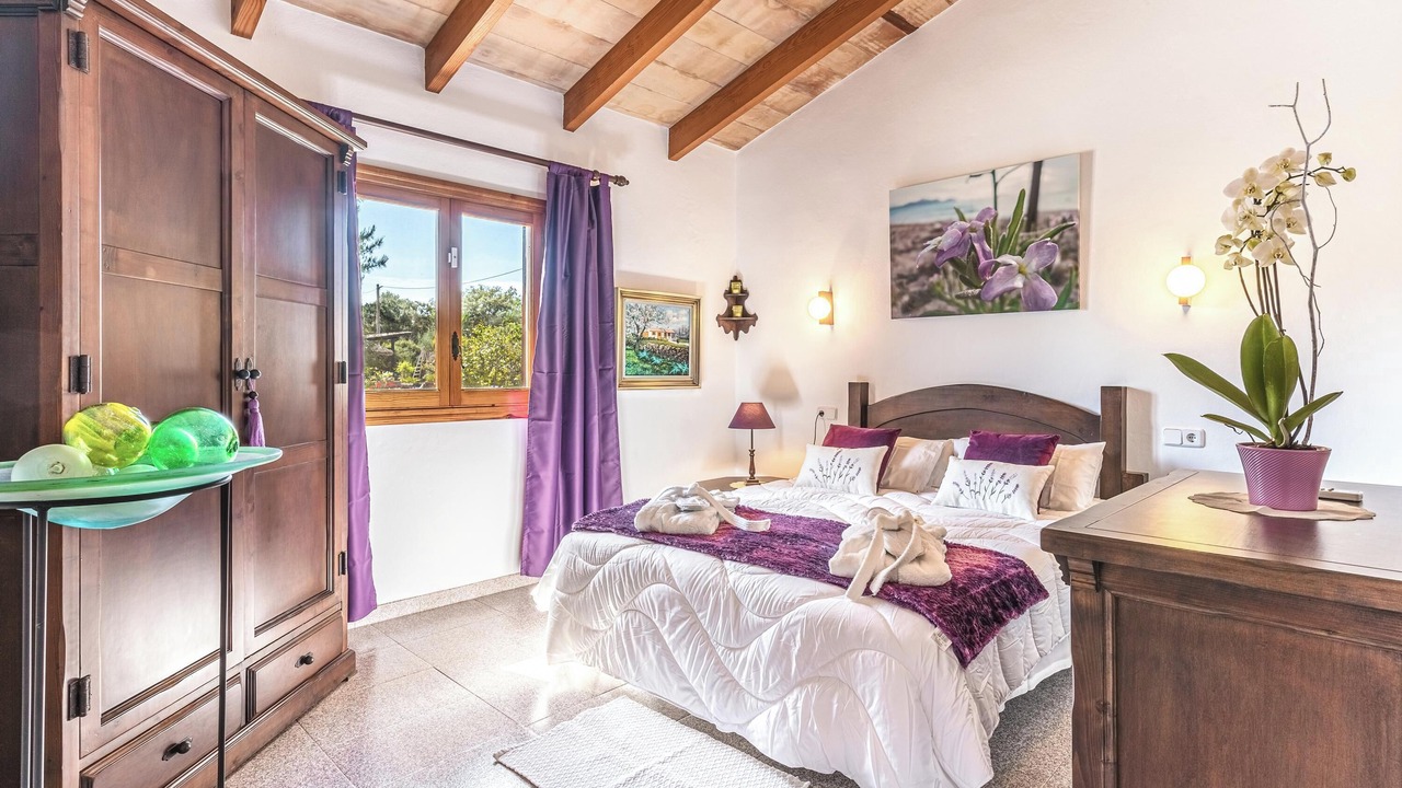 Photo of Bedroom in Llubi