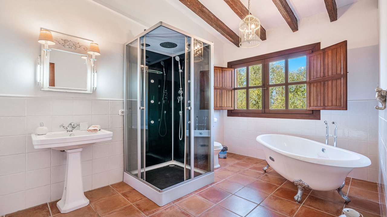 Photo of Bathroom in Algaida