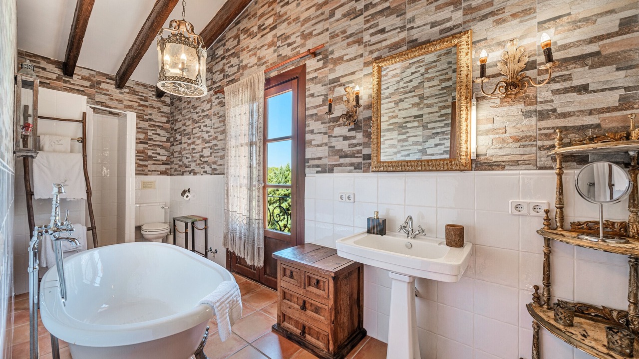 Photo of Bathroom in Algaida