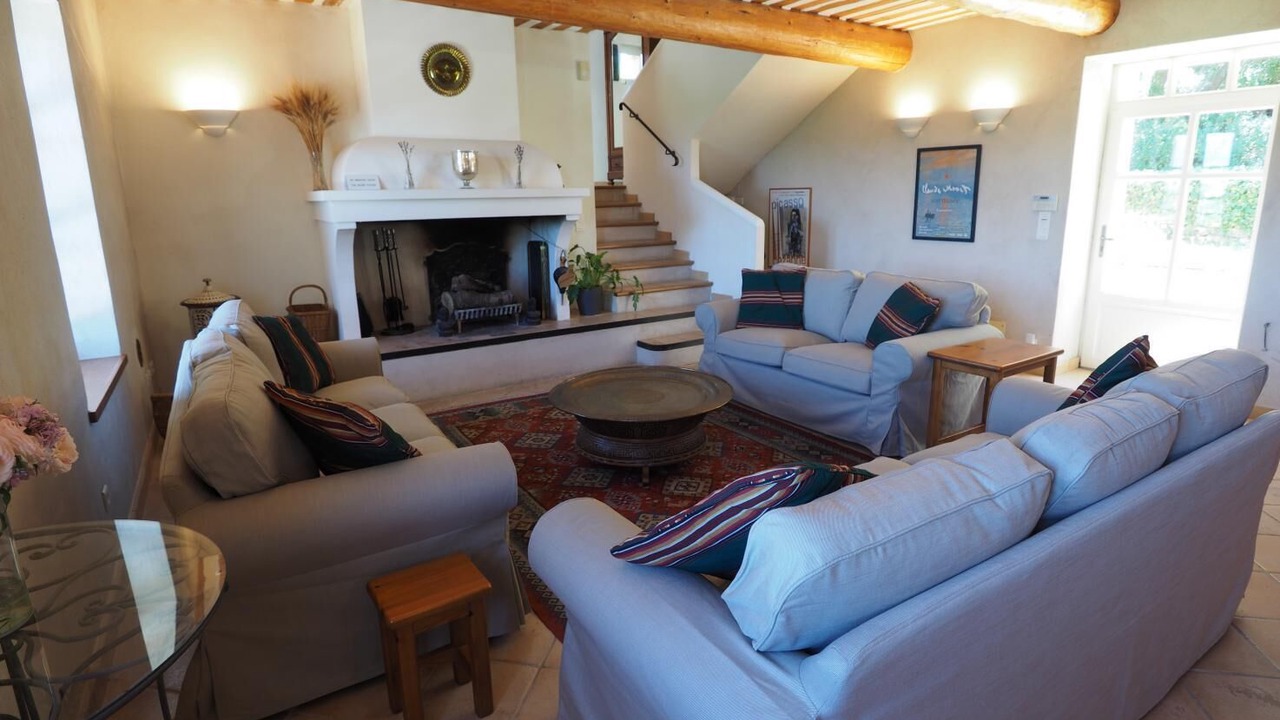 Photo of Livingroom in Apt