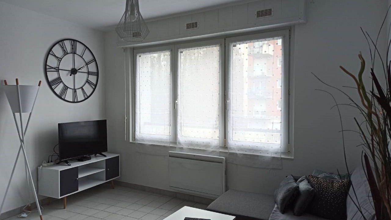 Photo of Livingroom in Lens