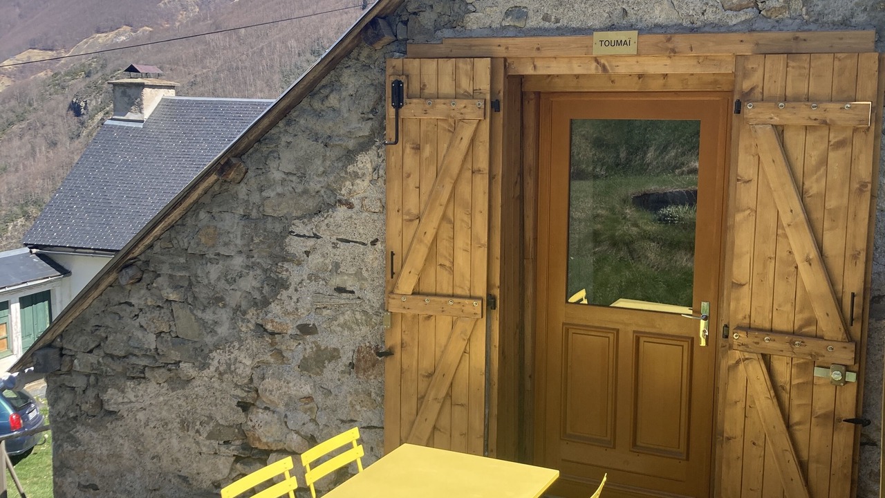Photo of Outdoor in Gedre