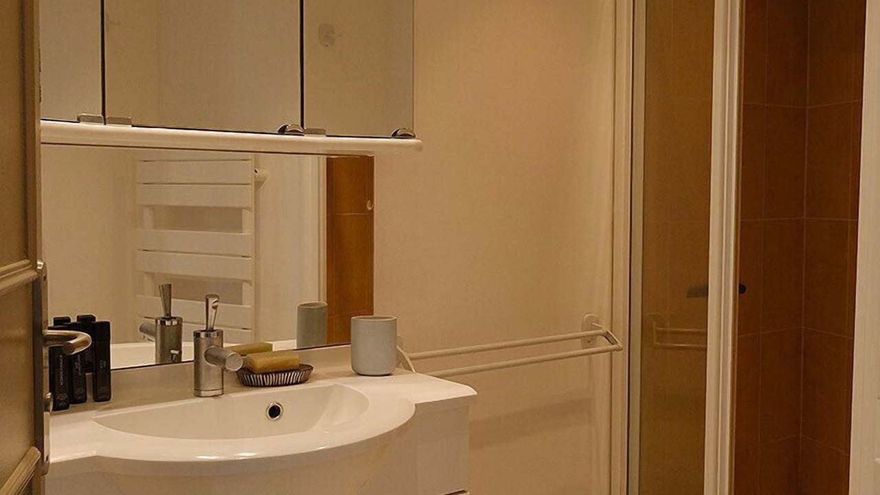 Photo of Bathroom in La Faviere