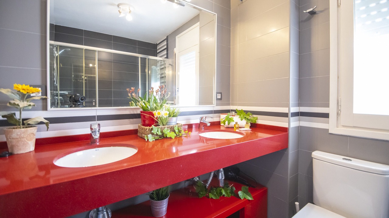 Photo of Bathroom in Miami Platja