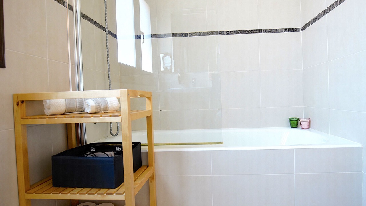Photo of Bathroom in La Llotja-Born