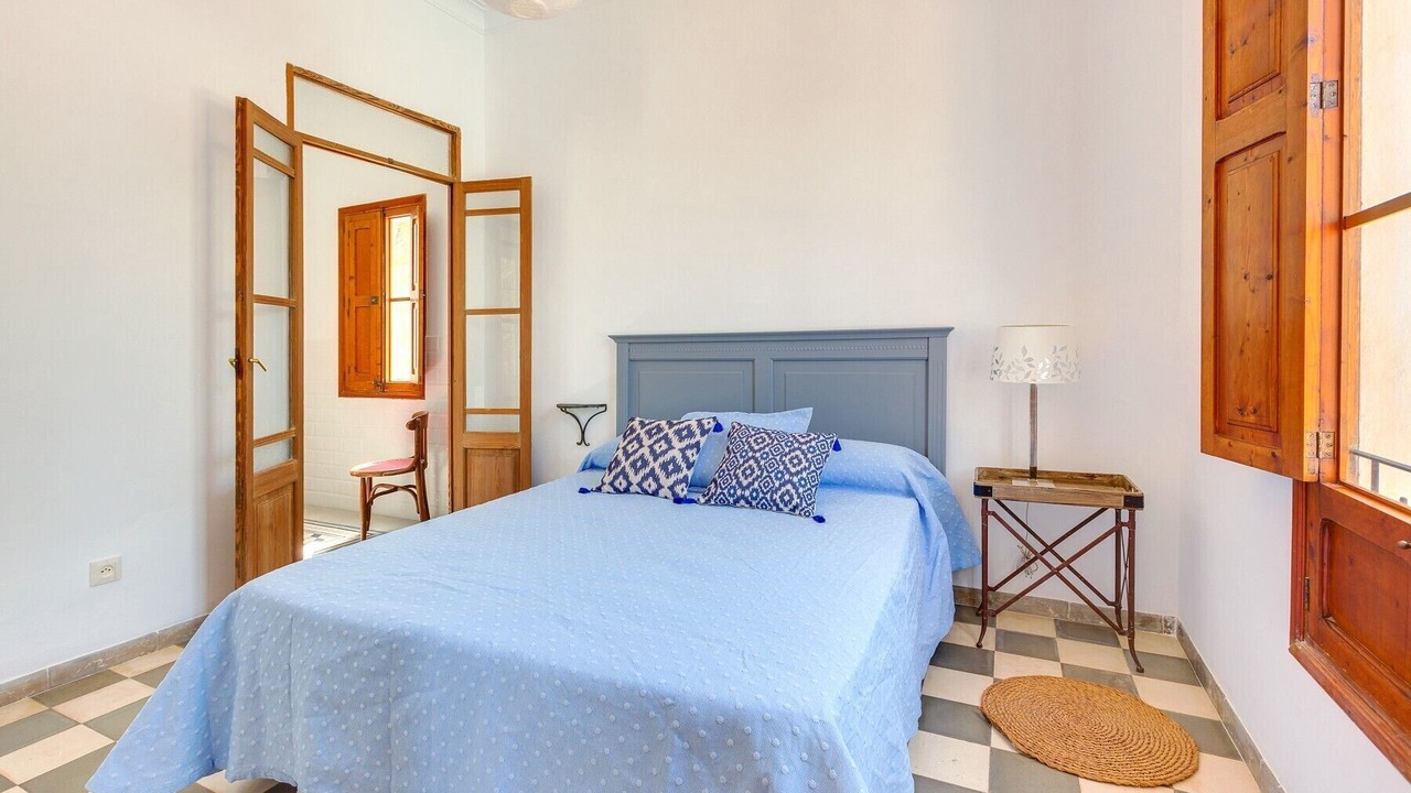 Photo of Bedroom in Establiments