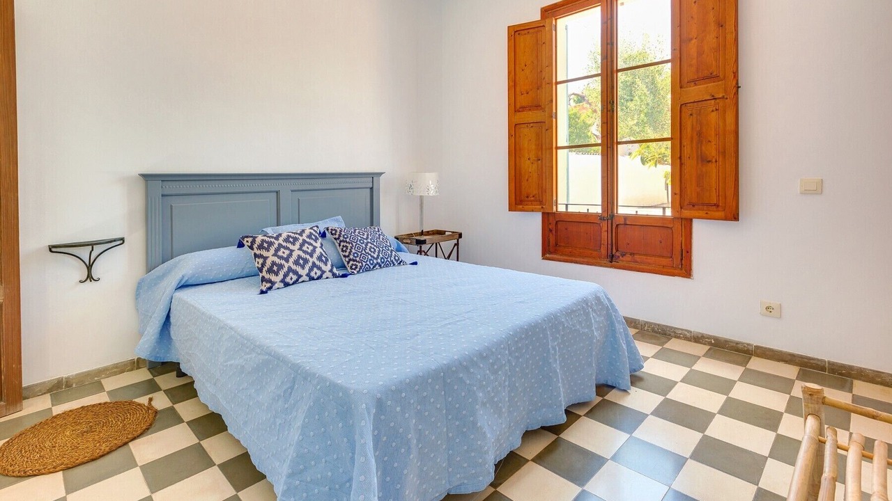 Photo of Bedroom in Establiments