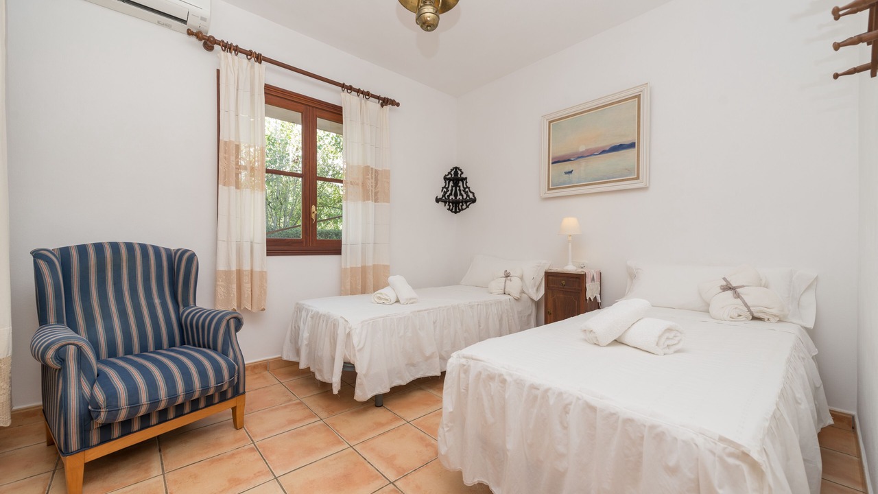 Photo of Bedroom in Manacor